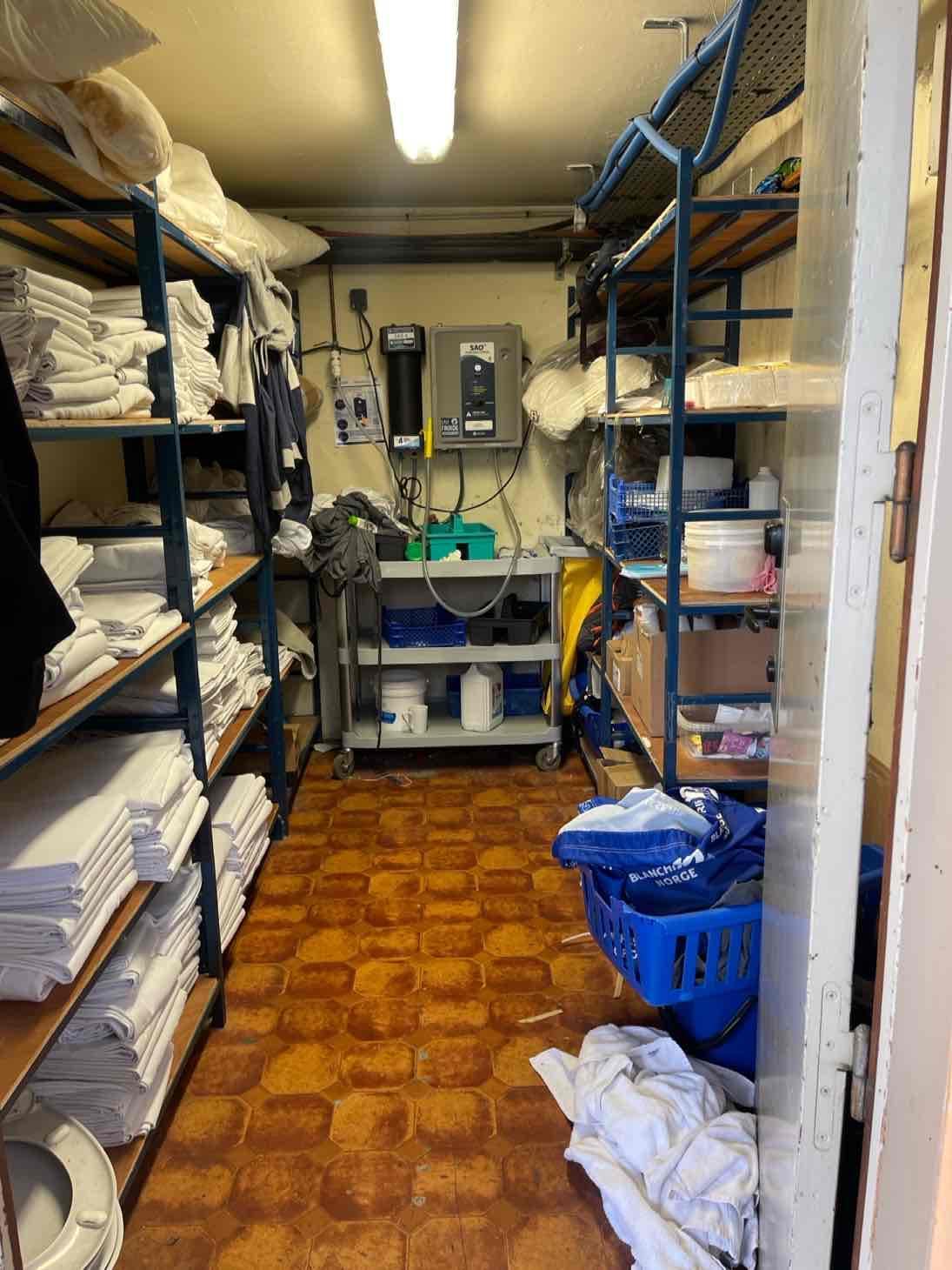 Kyriad Direct Montpellier St Jean De Vedas - La Peyriere Saint-Jean-de-Védas Екстериор снимка